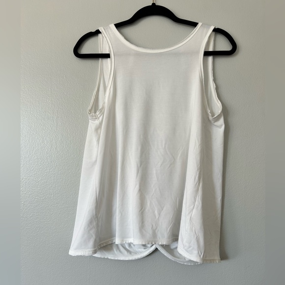 Backless Tank Too - Picture 2 of 2